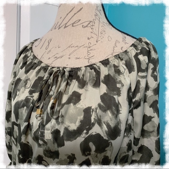 MICHAEL MICHAEL KORS Charmeuse Top - Picture 4 of 7